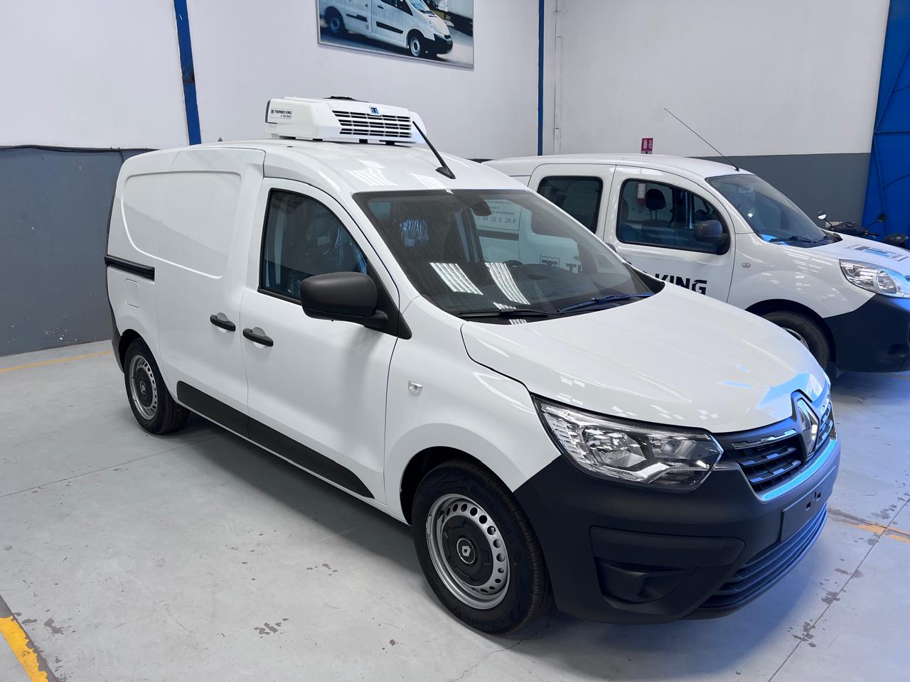 Comment choisir une voiture frigorifique pour le transport alimentaire au Maroc ?