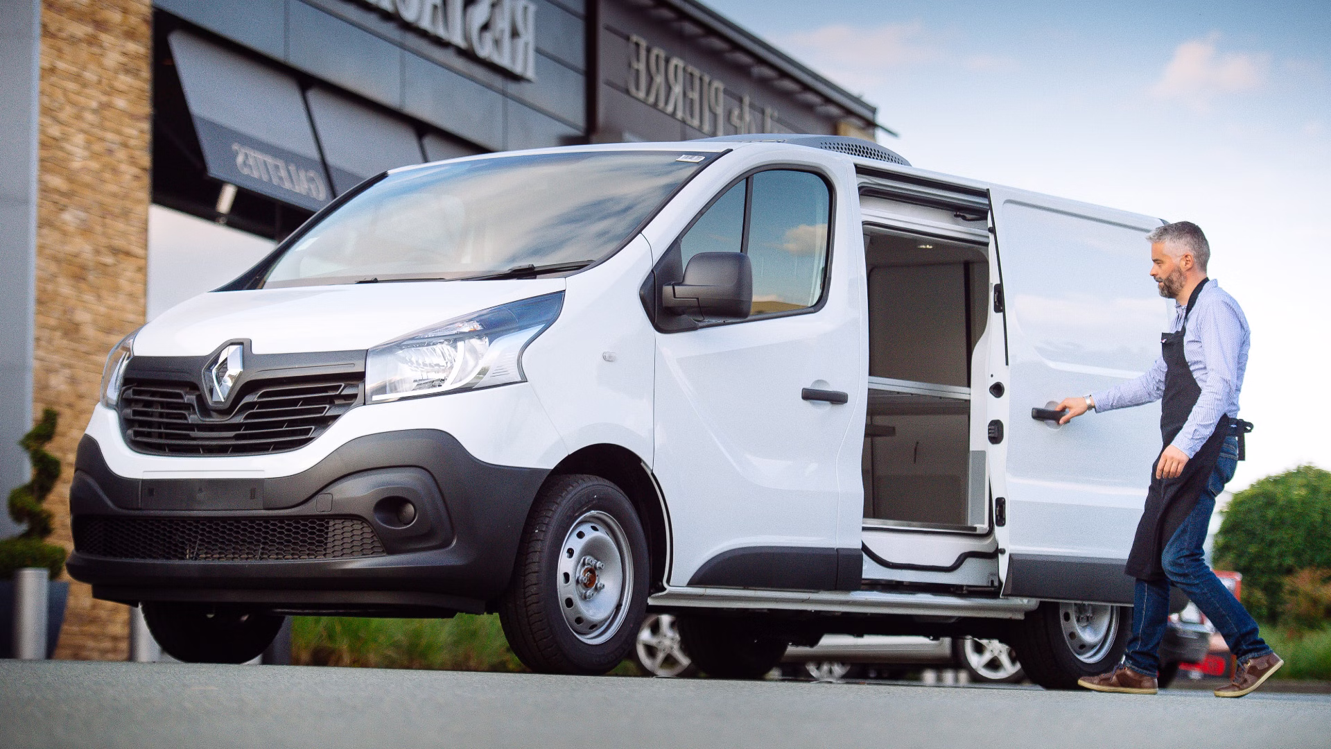 Aménagement & Location de Véhicules Frigorifiques pour la Restauration Collective  | ANAS CARS